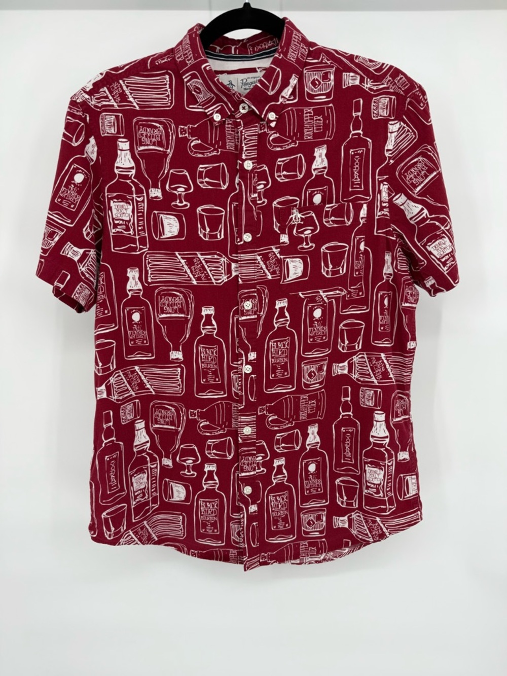 Original Penguin Whiskey Bottle Print Button Up Shirt Mens Medium Casual Novelty